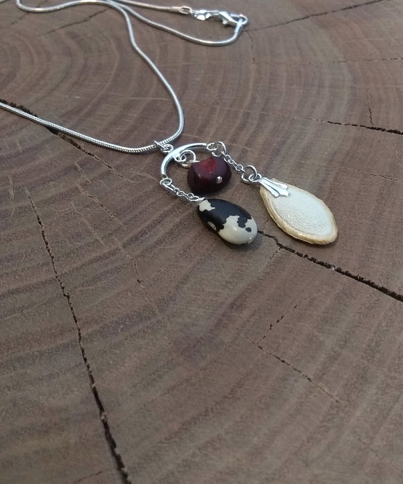 Three Sisters Pendant Necklace