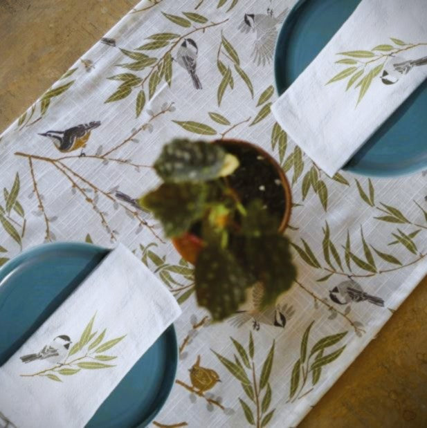 Willow Thicket Table Top Bundle - Table Runner and Set of 4 napkins