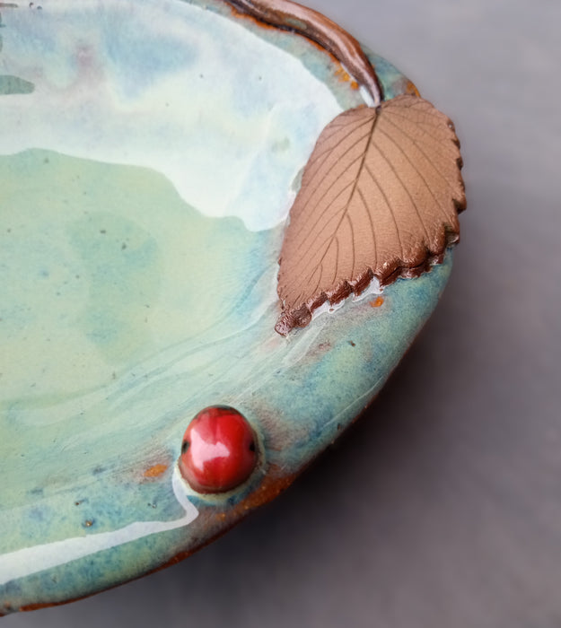 Stoneware Small Leaf Bug Bowl - American Elm - closeup