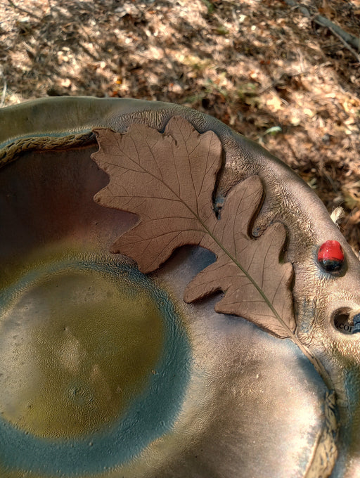 Hanging Bird Bath - Bur Oak Leaf