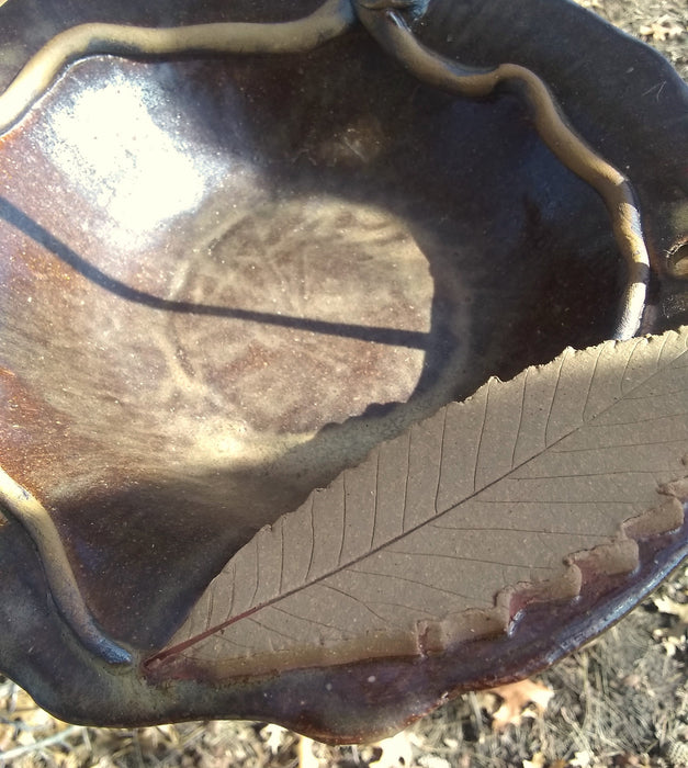 Hanging Bird Bath - American Chestnut Leaf Bowl - leaf details