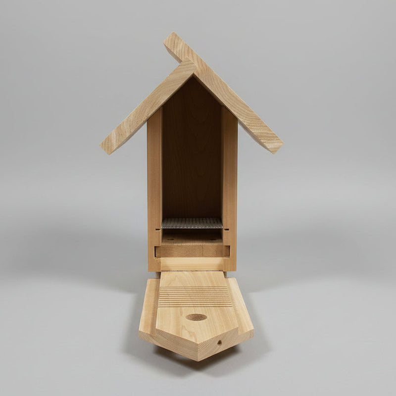 Chickadee/Wren Nest Box with Peaked Roof - Western Redcedar