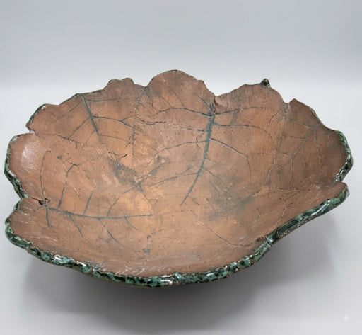 Butterfly Puddler - Live Edge Embossed Eastern Cottonwood Leaf Bowl
Large