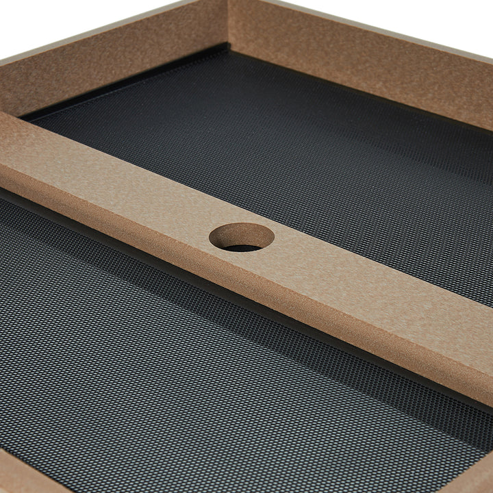 Pole Mounted Recycled Tray Feeder