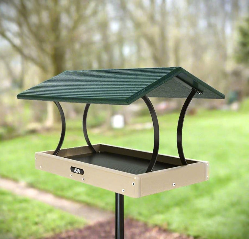 Fly-Thru Bird Feeder in Taupe and Green Recycled Plastic - Medium
Mounted on a pole. 