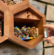 InvitaBee™ Summer Leaf Bee Attractant
in use