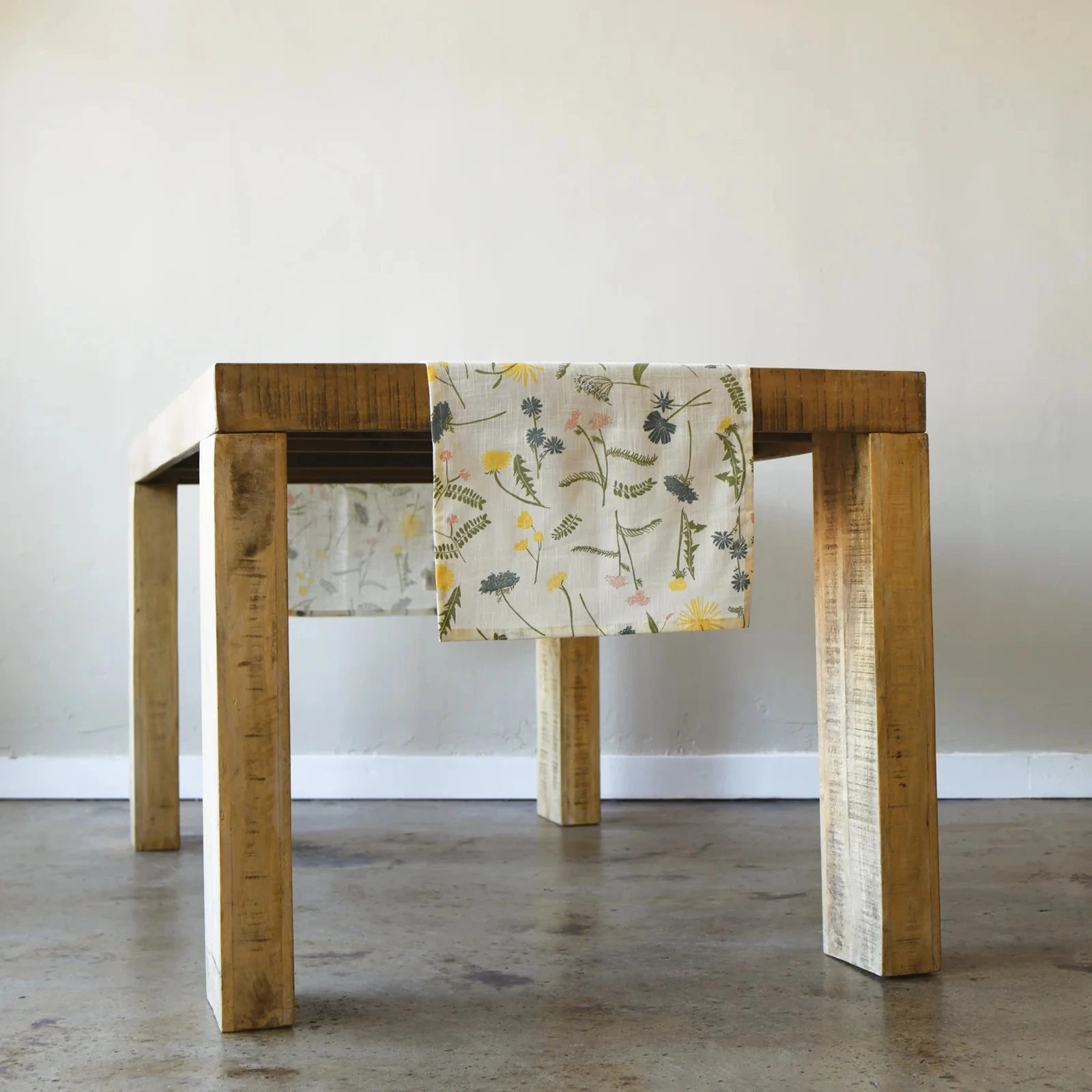 Organic Table Runner - Meadow - Thumbnail 3