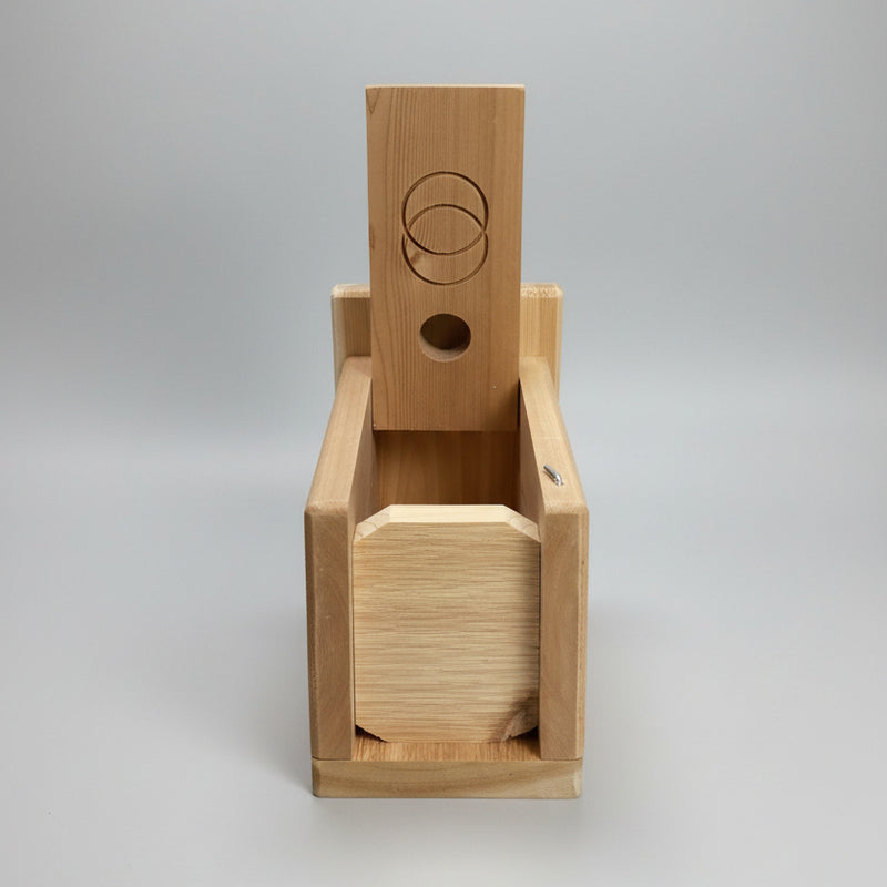 Nuthatch Nesting Box - Cedar
nesting box base with corner drainage and interior front panel scoring to help fledgling out of the box