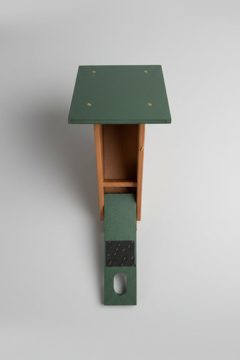 Peterson Bluebird house - hinged front panel for cleaning