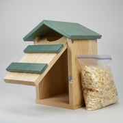 Screech Owl House - wood shaving included