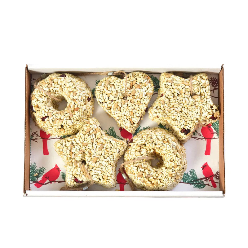 Trim the Tree Backyard Bird Holiday Bundle 
Seed Garland in packaging