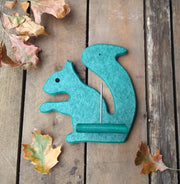 Mr. Squirrel Recycled Feeder - green