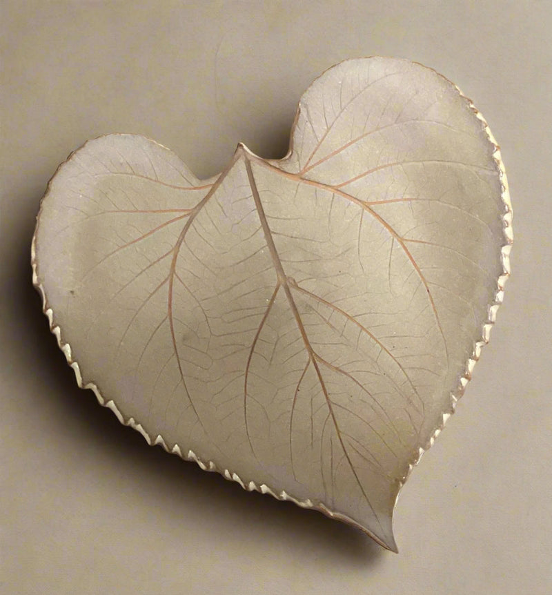 Butterfly Puddler - Sunflower Leaf with Goldenrod Shino Glaze
large size details