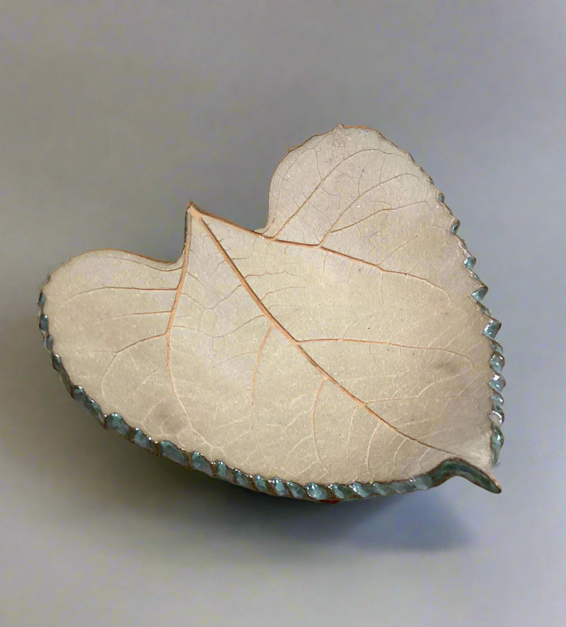 Butterfly Puddler - Sunflower Leaf with Vert Lustre Glaze