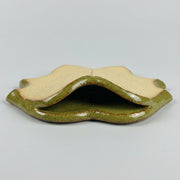 Small Leaf Pocket Vase - Tulip Tree
inside is glazed for waterproofing