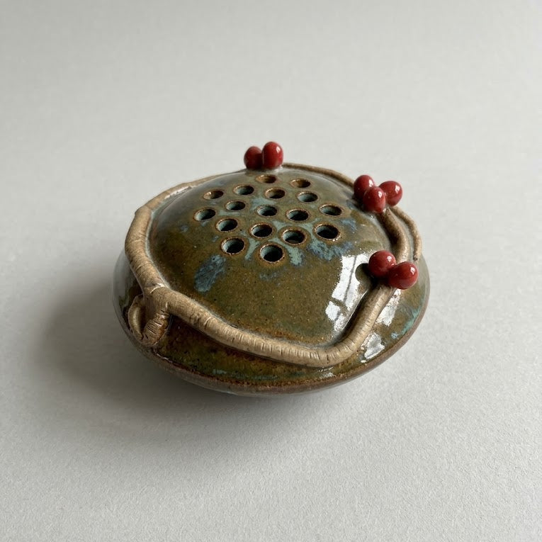 Pillow Vase - Common Winterberry
multi hole vase