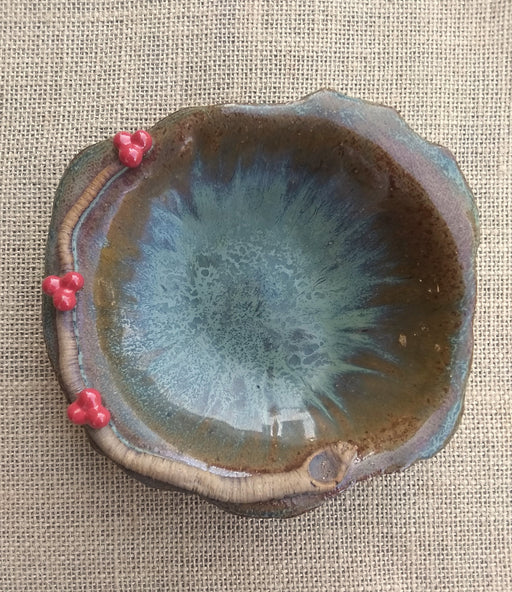 Stoneware Small Bowl - Common Winterberry