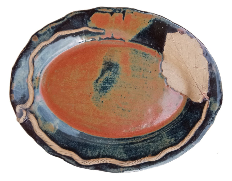 Stoneware Oval Platter - Common Witch-hazel dark rim version