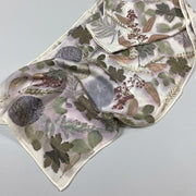 Silk/Wool Blend Scarf
Lac - neutral