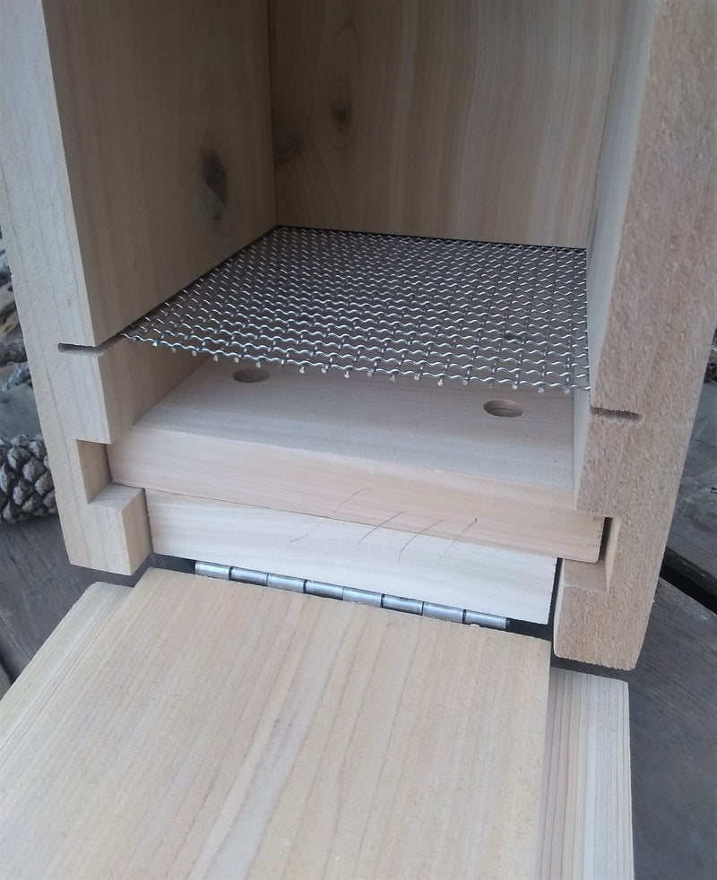 closeup view of nest lift or platform