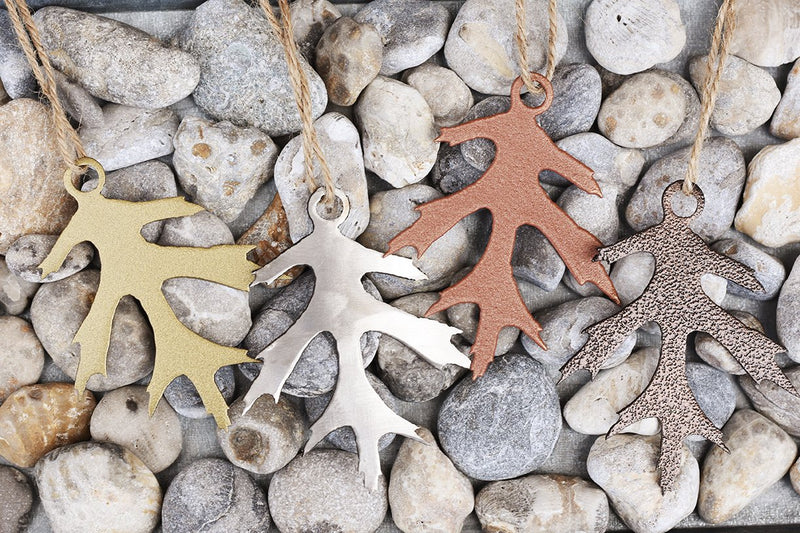 black oak leaf ornament