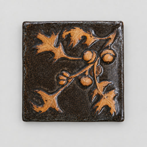 Oak leaf and acorn tile
