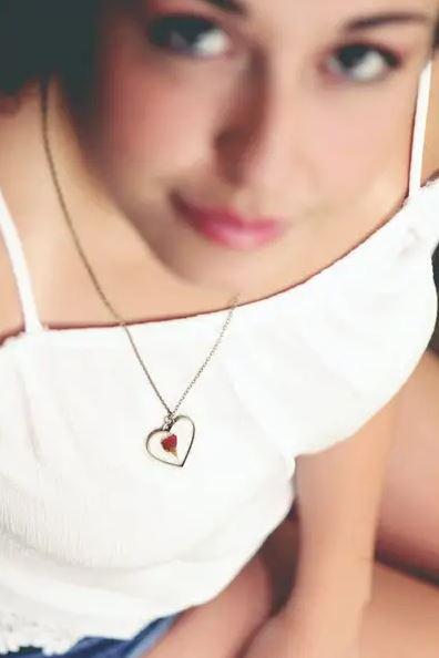 Rose Heart Necklace 3