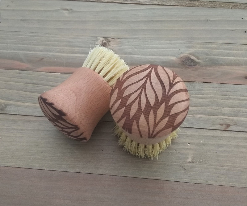 Beech Wood Scrub Brush / Vegetable Brush - feathered leaf