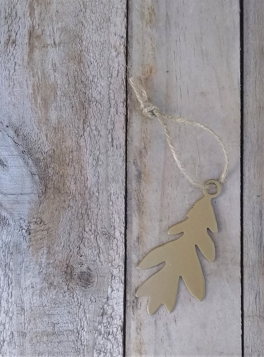 White Oak Leaf #2 Ornament - Gold
