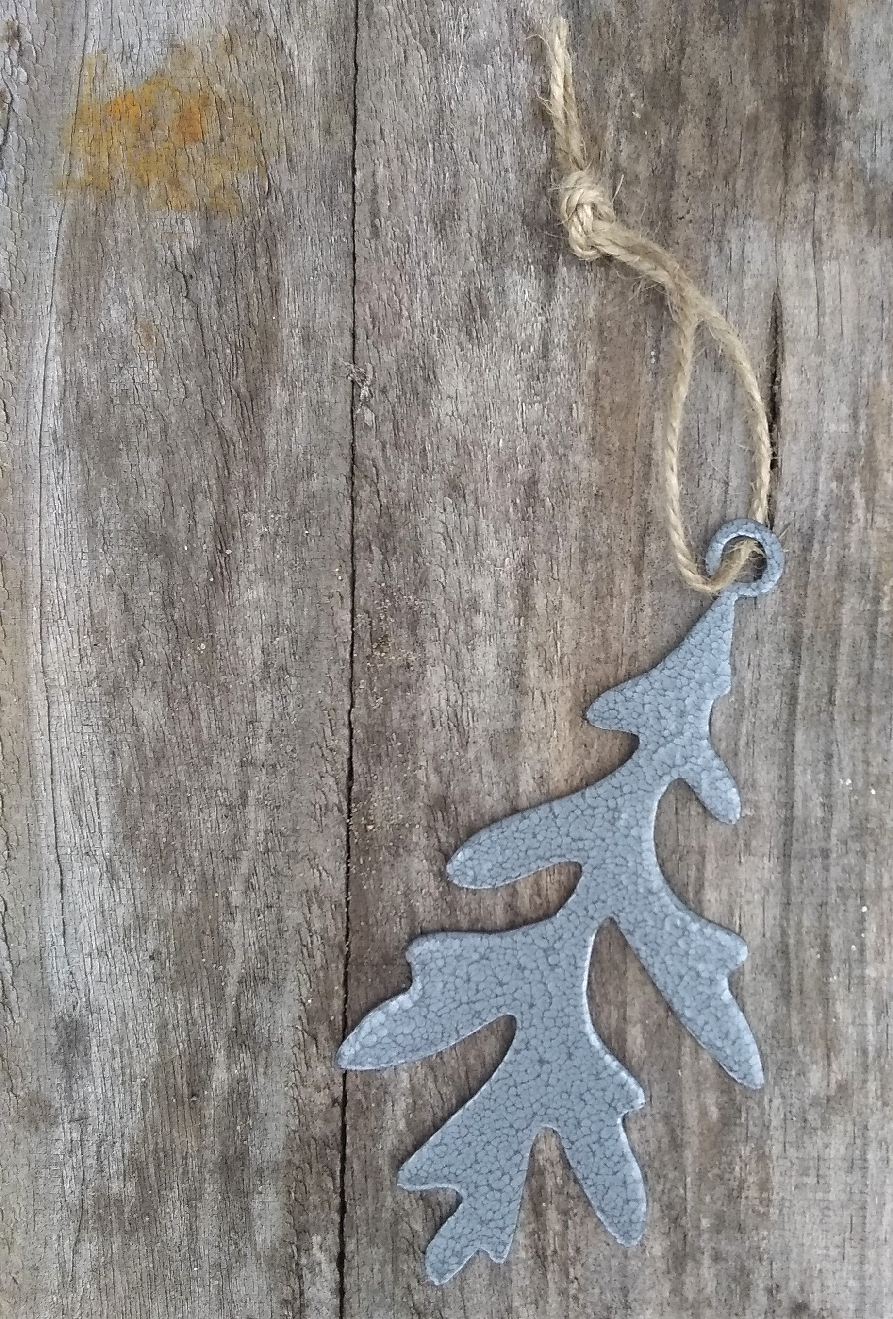 White Oak Leaf #2 Ornament - Thumbnail 5